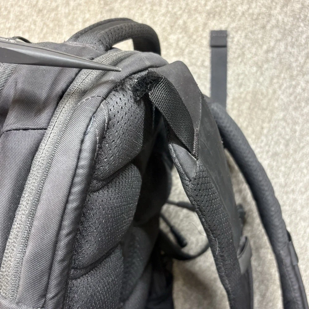 The North Face Lapttop Backpack Flexvent Black Large Recon